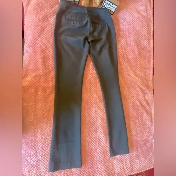 NWOT Express Columnist Mid Rise Ankle Pant - Picture 12 of 12